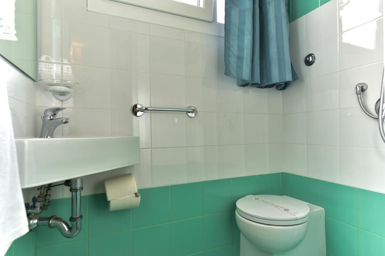 Small Single Room Rzym Zewnętrze zdjęcie